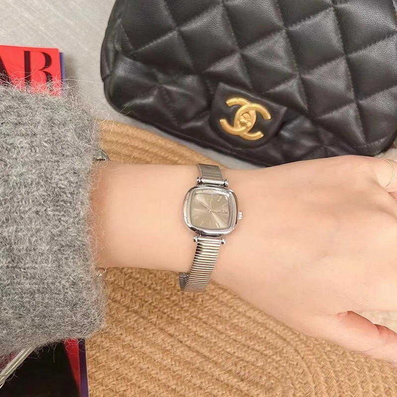 여성용 스틸 벨트 시계, 하이 엔드 사각형, 차가운 실버 회색, 작은 대나무, 작은 다이얼, 새로운 패션