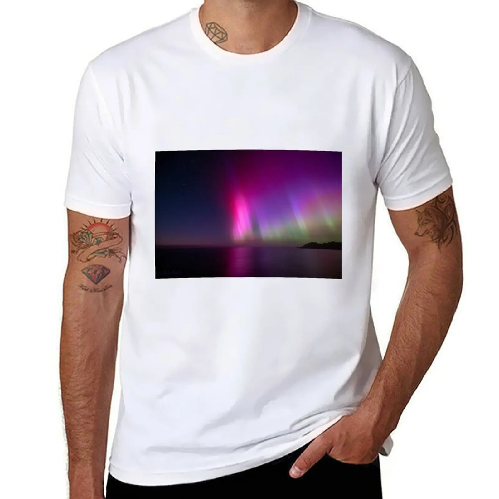 

Aurora on dawn - Freycinet Peninsular T-Shirt anime t shirts for man anime tshirt T-Shirt