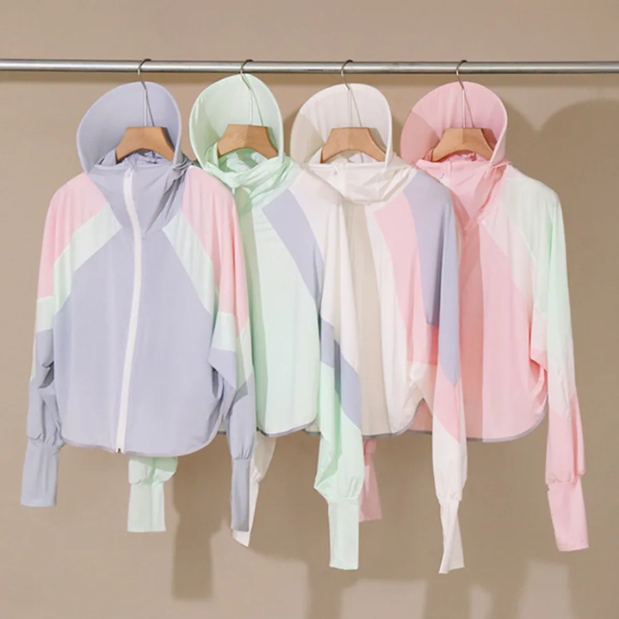 เสื้อผ้าป้องกันแสงแดดแห้งเร็วน้ําหนักเบาของผู้หญิงเสื้อผ้าตกปลาชายหาดระบายอากาศและกันลมต้องใช้ในชีวิตประจําวัน