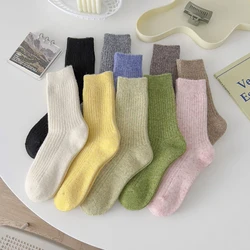 2022 Women Thermal Merino Wool Fancy Socks Autumn Winter Ins Fashion Warm Thickened Cable Knit Crew Socks Pile Socks For Girls