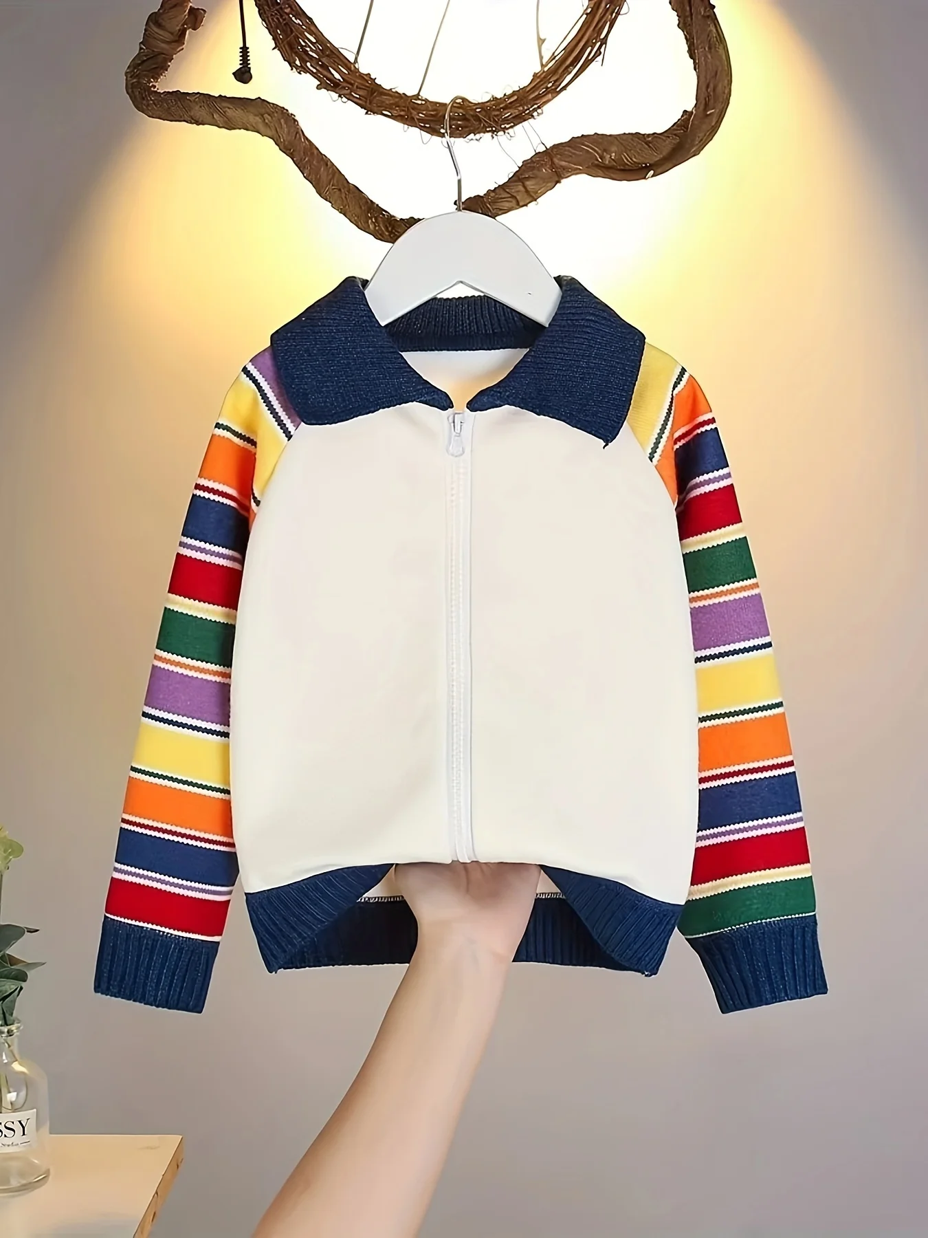 Kinder-Cardigan, Herbst- und Winter-Stil, Frühlings- und Herbst-Stil, koreanischer Stil, stilvolle, farbblockierte, gestreifte Kinder-Strickjacke für Oberbekleidung