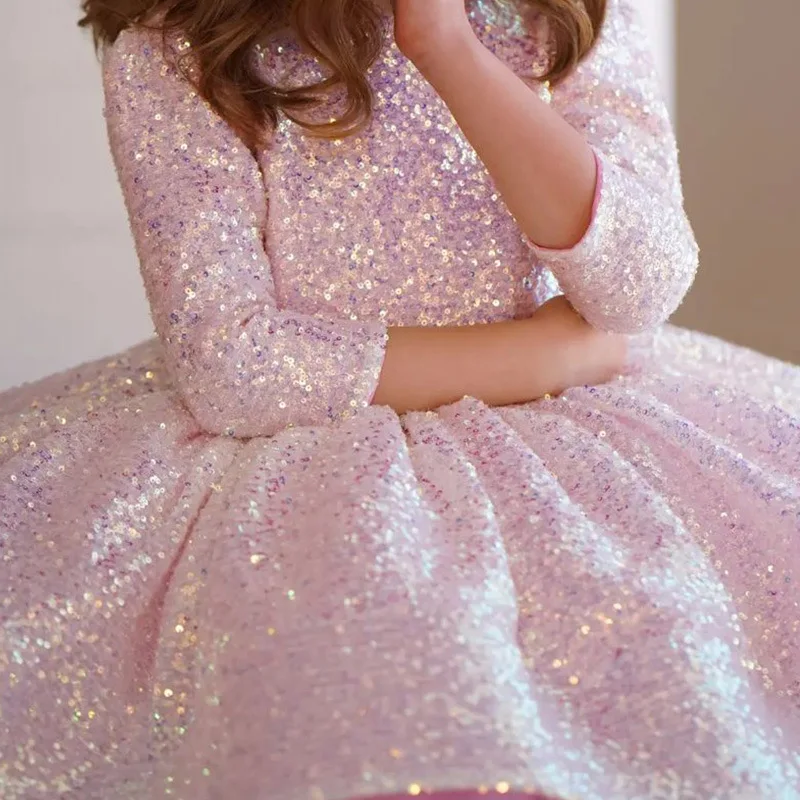 فستان رسمي لعيد الميلاد للأطفال - فستان الأميرة الأنيق من التول بأكمام طويلة مع ترتر وردي أحمر الخدود مع فيونكة