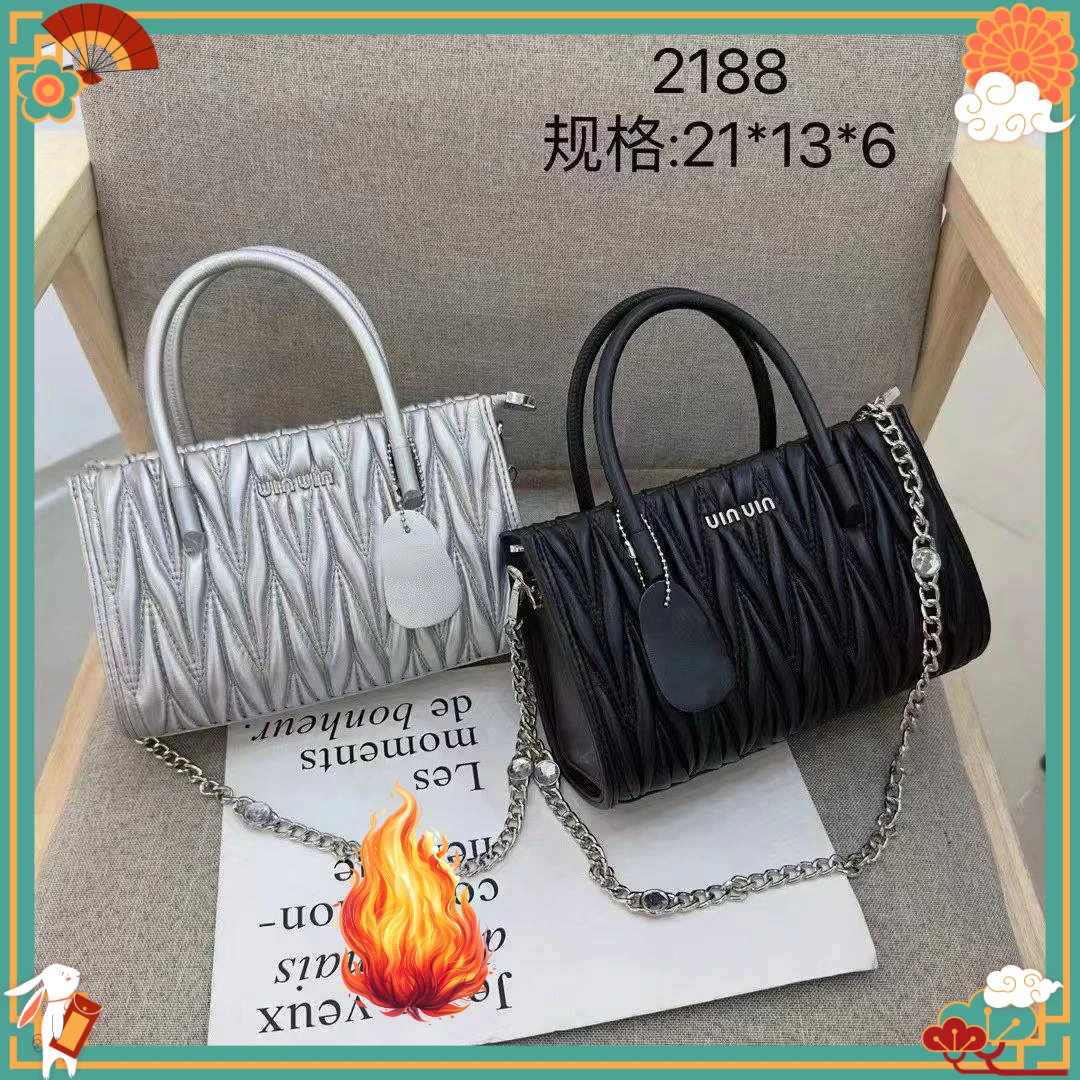 2026 New Premium Folded Handbag Celebrity Style Diamond Chain Shoulder Bag Women's Bag purses and handbags designer bags