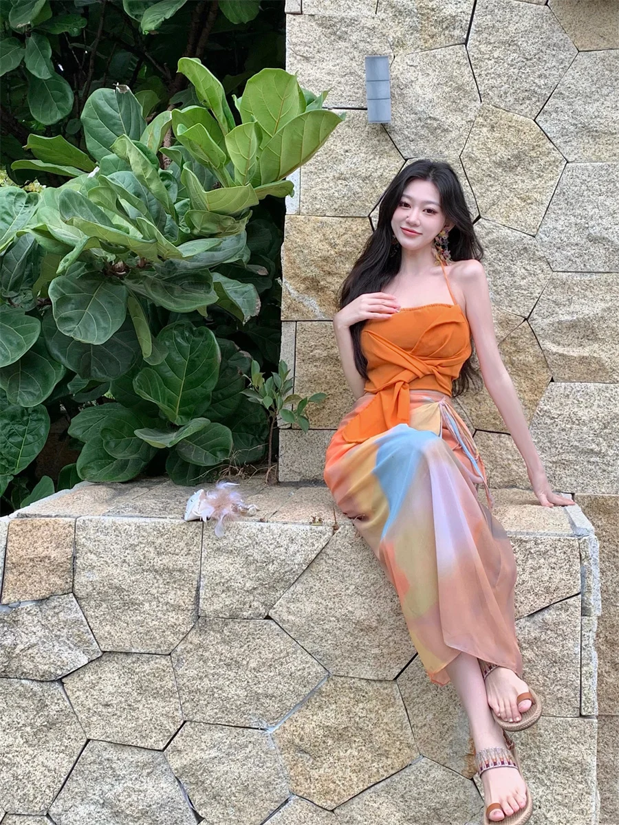 طقم سفر نسائي مثير من قطعتين للشاطئ والتصوير، بدلة سياحية مثيرة من البوليستر لصيف 2024