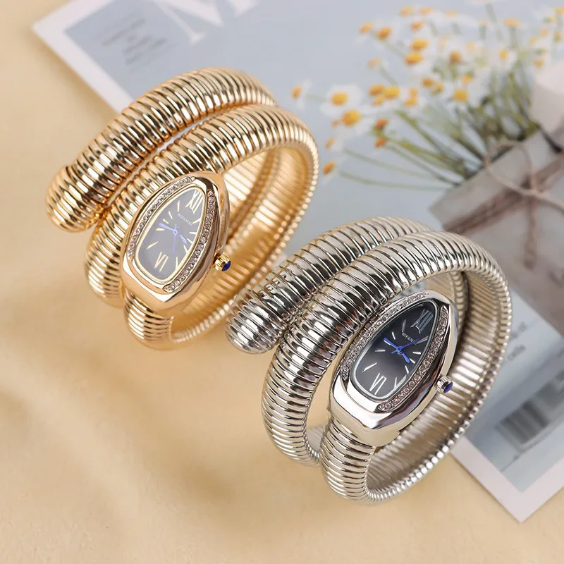 Ladies' watches, gold snap-shaped diamond-encrusted alloy strap bracelets, stylish and luxurious quartz watches