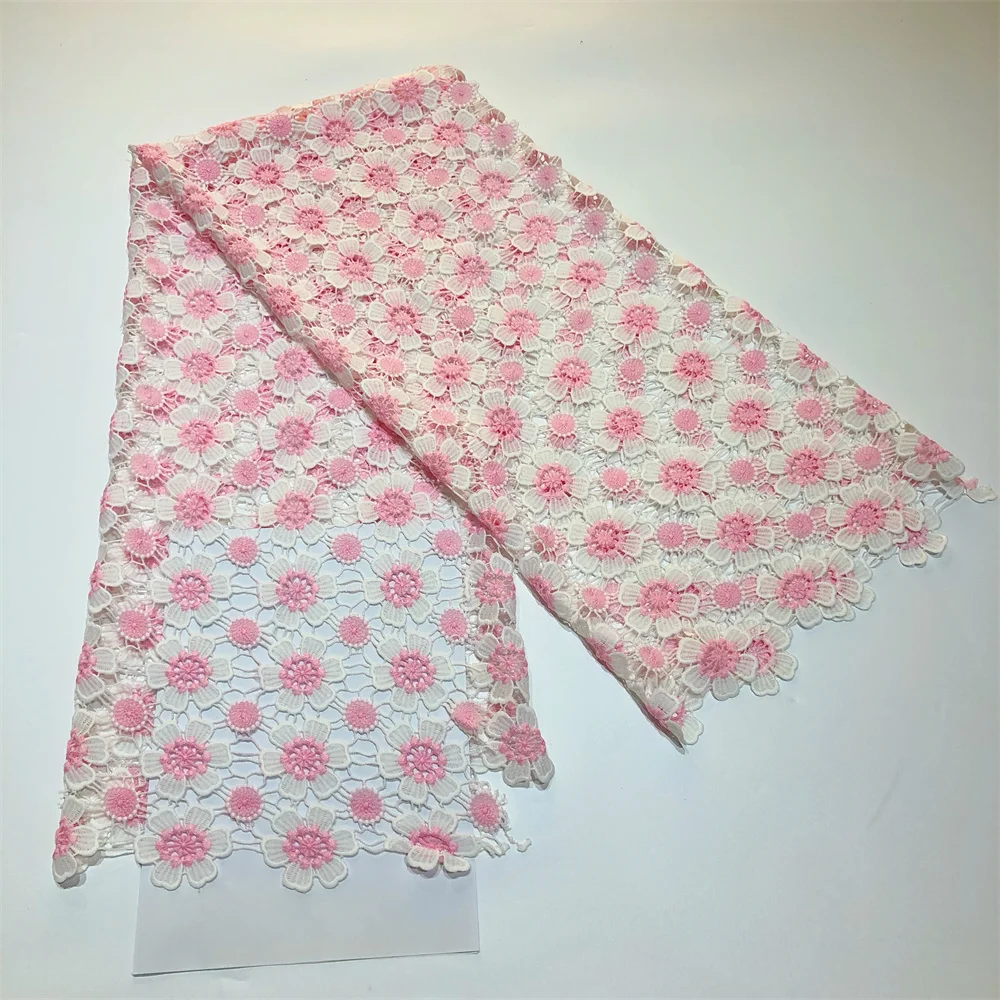 Neuer Stil Nigerianischer Spitzenstoff 2026 Hochwertige Wasserlösliche Bestickte Modische Weiche Spitze 5 Yards – Detail 7
