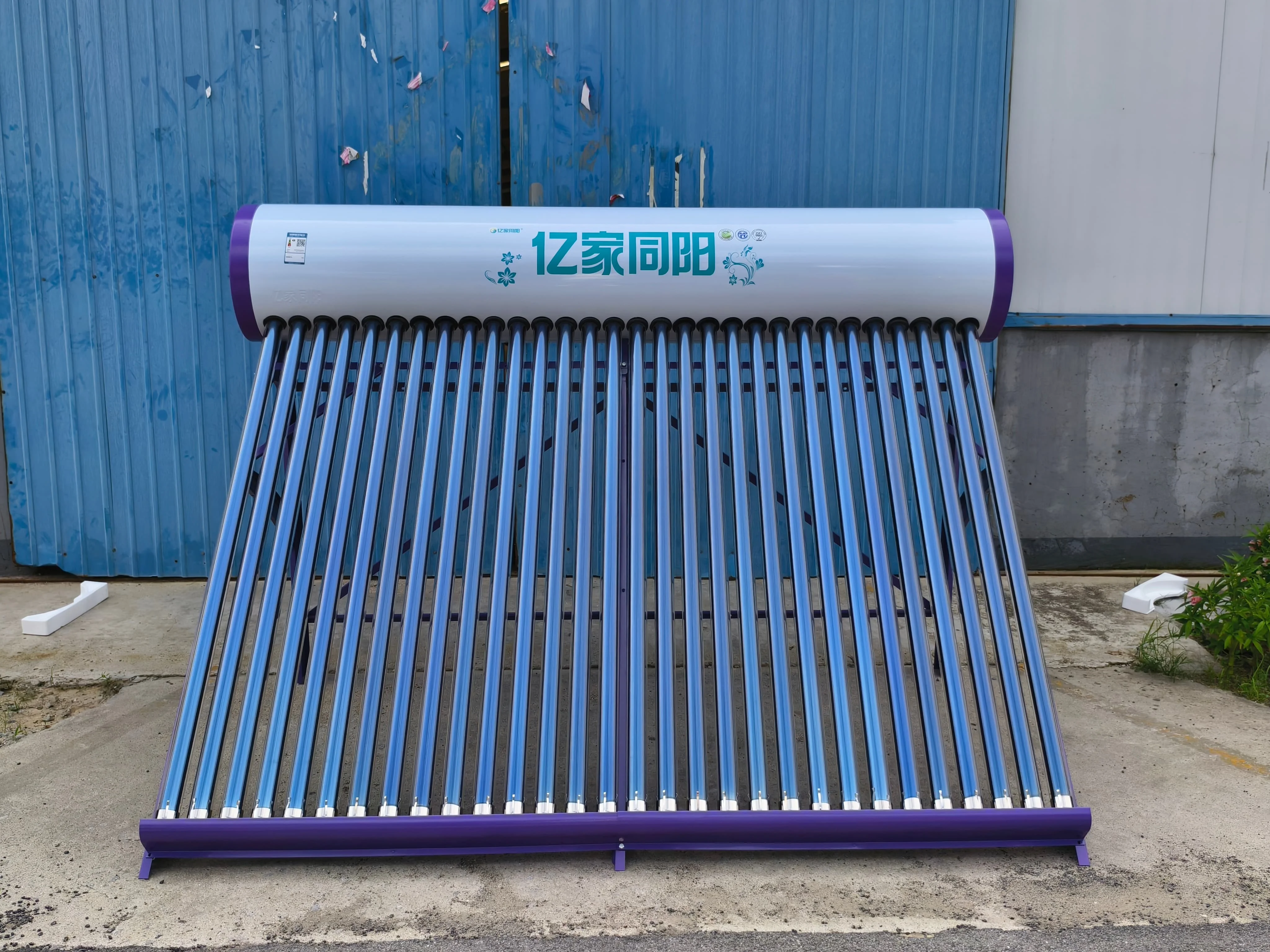 Hot selling Chinese made solar water heaters for heating roofs, low-pressure vacuum tubes, and solar energy for home use