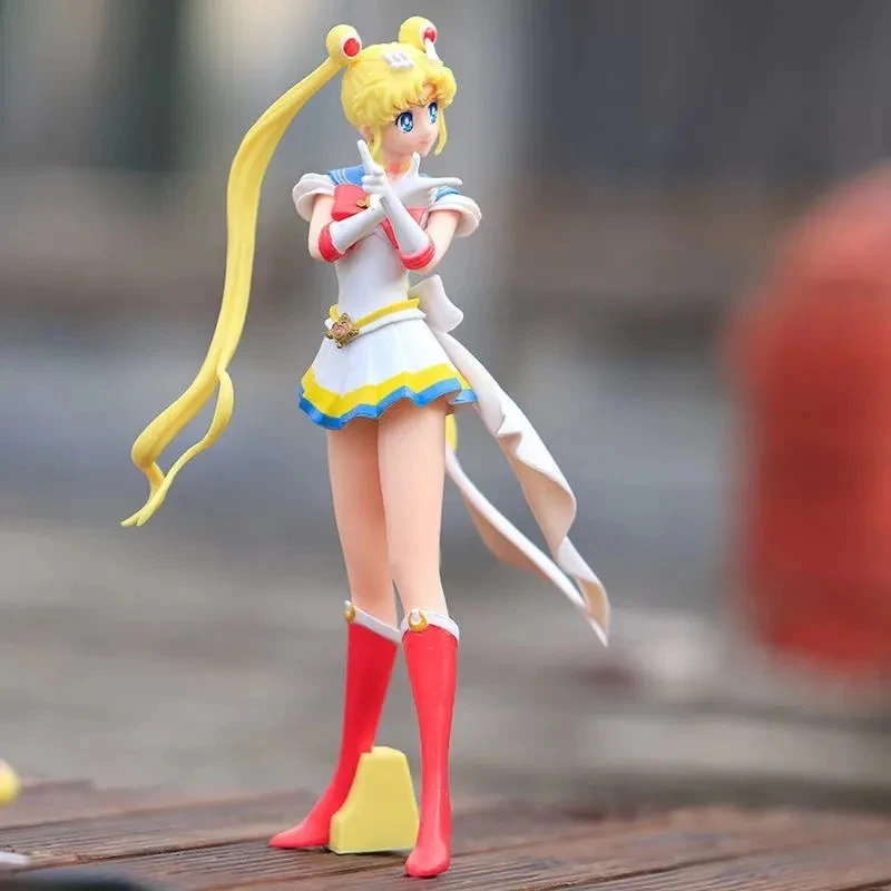 Figura de acción de Sailor Moon Eternal, adornos de pastel, muñeca coleccionable de PVC, Super Tsukino Usagi, modelo de estatuilla, juguetes, regalos, 22cm