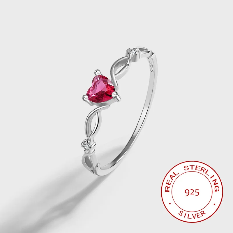 

Обручальное кольцо из серебра 925 пробы в виде сердца