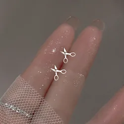 Creative Scissors Shaped Stud Earrings for Women Girls Silver Color Personality Cute Ear Piercing Jewely Accessories Gifts