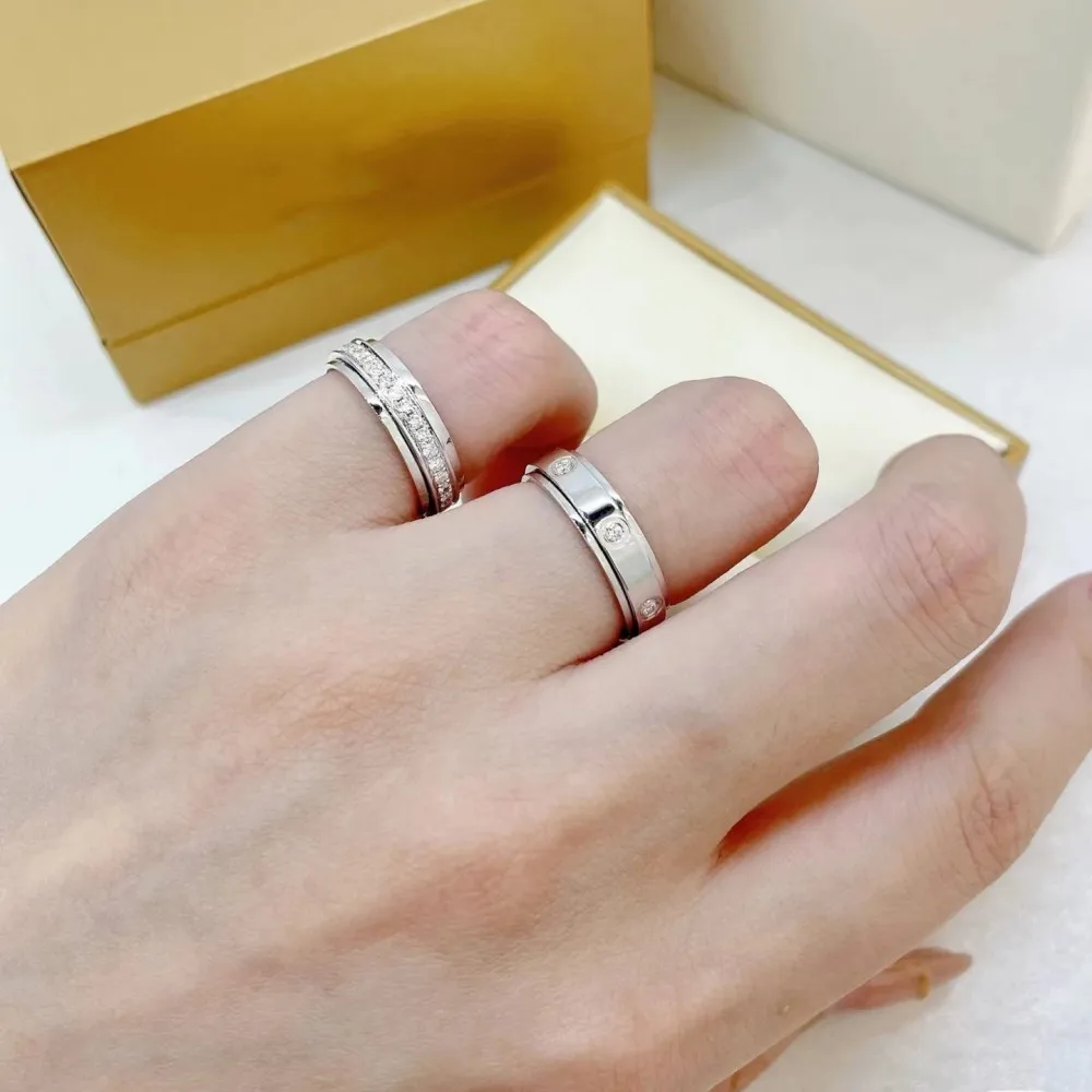 European Fashion Jewelry Silver 925 Charming Couple Ring Set with Diamond Simple Rotating Ring Festival Party Wedding Selection