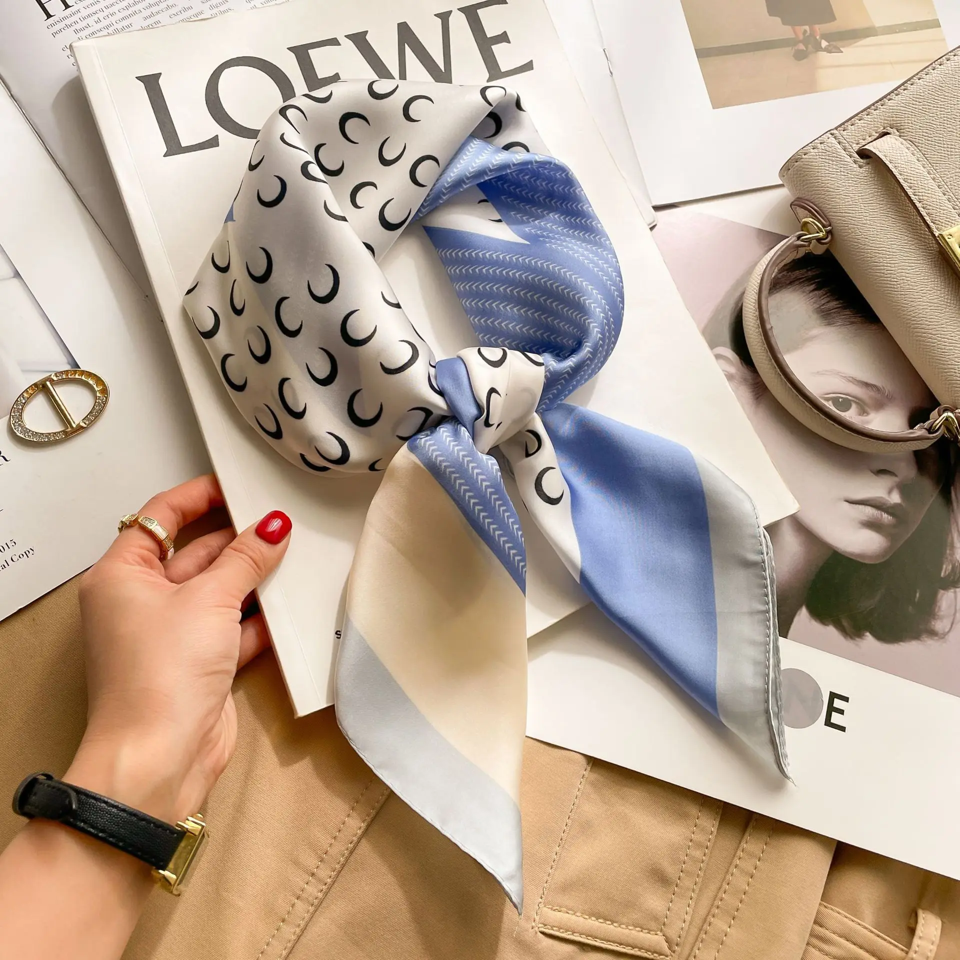 2025 sommer Hijab Kopf Mädchen Luxus Seide Quadrat Plaid Schal Frauen Satin Hals Haar Krawatte Band Weiche Arbeit Halstuch – Detail 15
