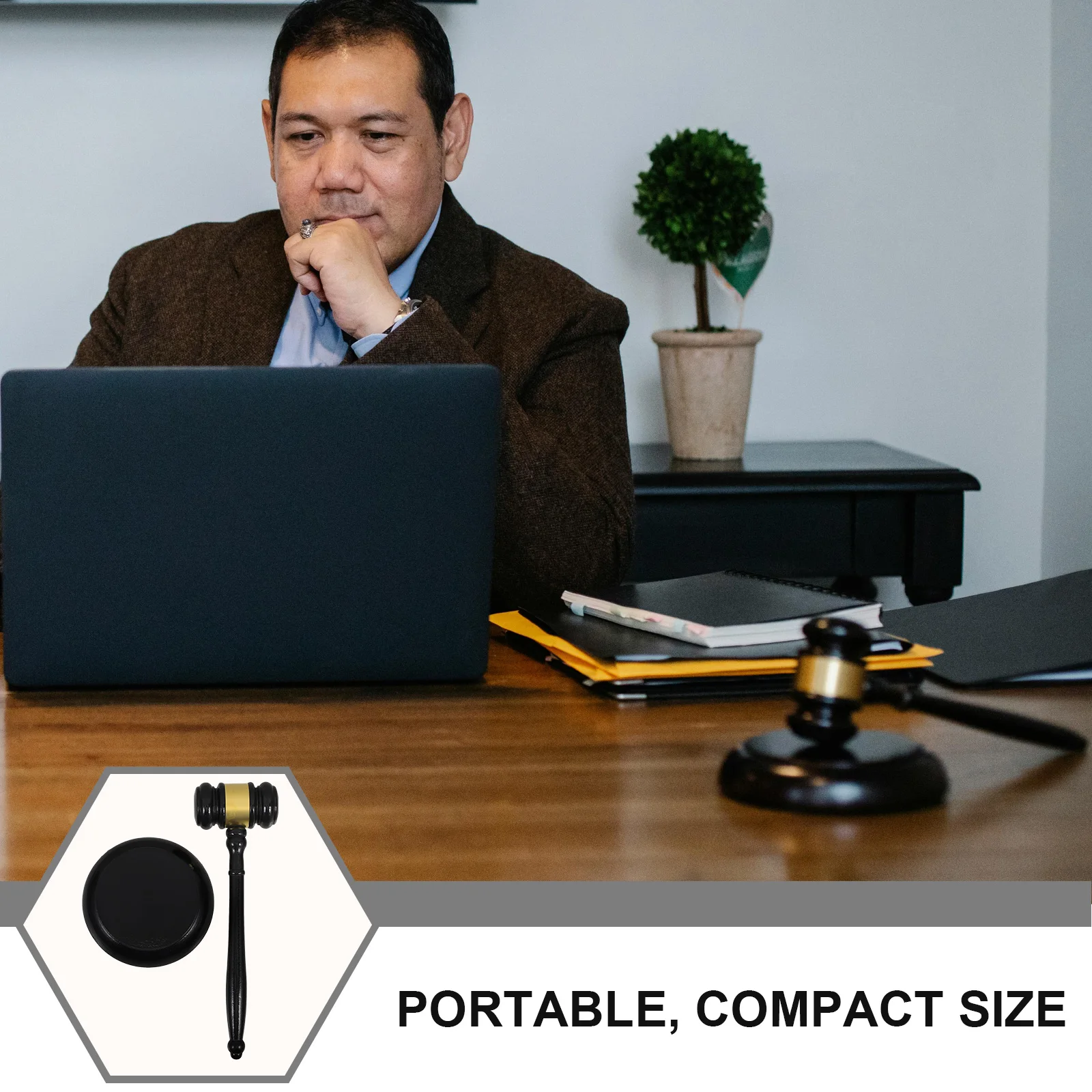 Молоток для юристов, молоток, небольшой реквизит, человек