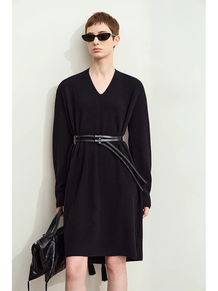 AMII Minimalist 100% Wool Commuter V-neck Knitted Dresses for Women 2024 Autumn New Seamless Loose Knee Length Dress 12453069