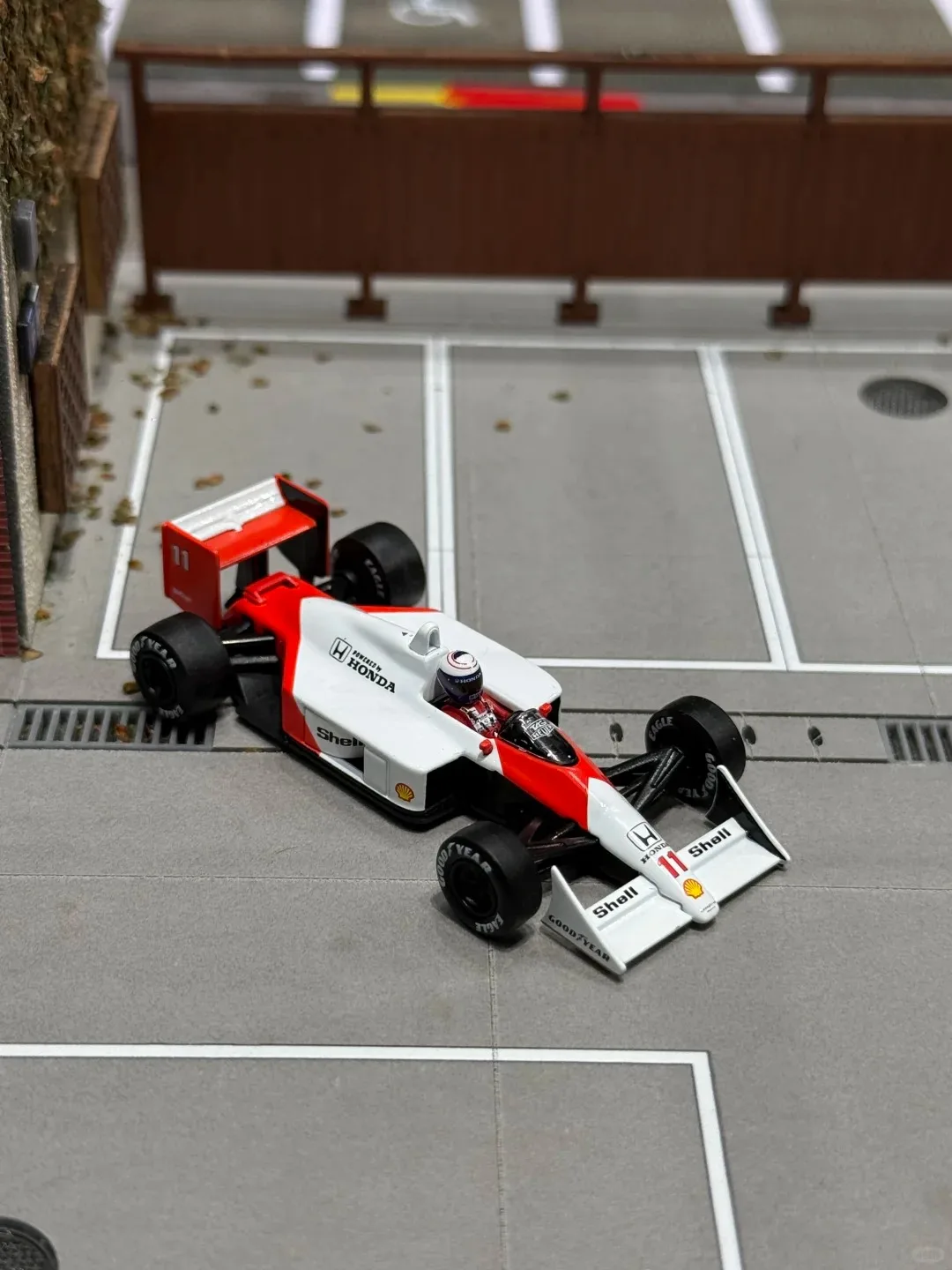 minigt-1-64-mclaren-mp4-4-11-alain-prost--12-modele-de-voiture-miniature-ayrton-senna
