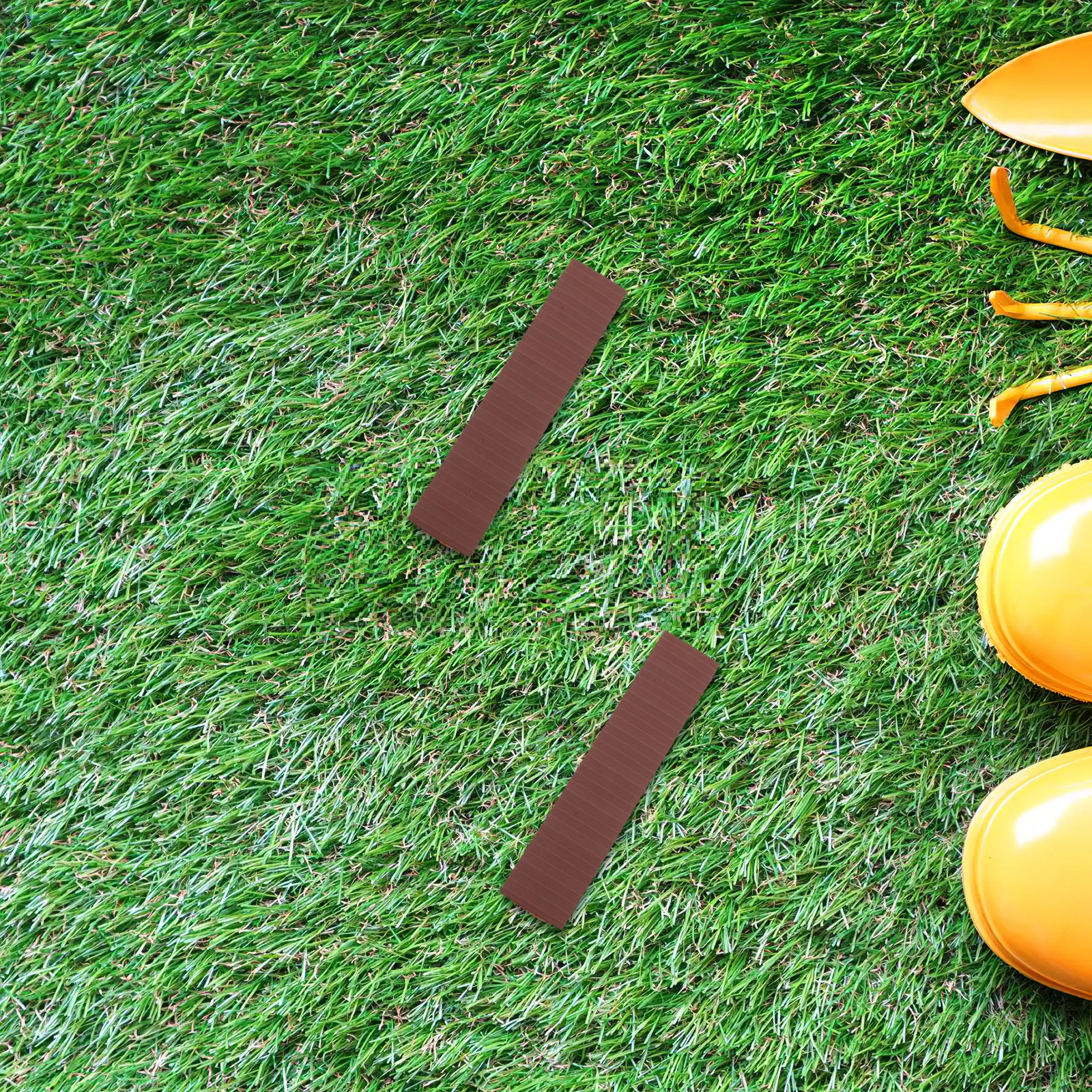 

12Pcs Plastic Fountain Leveling Shim Brown 0.8cm Height Outdoor Water Feature Pad Stable Base Shim for Fountain Levelling Garden