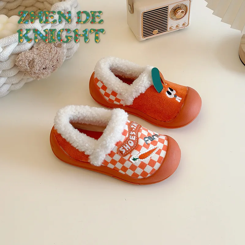 

Теплая утолщенная детская нескользящая хлопковая обувь на мягкой подошве с милым кроликом и мультяшной собакой для мальчиков и девочек
