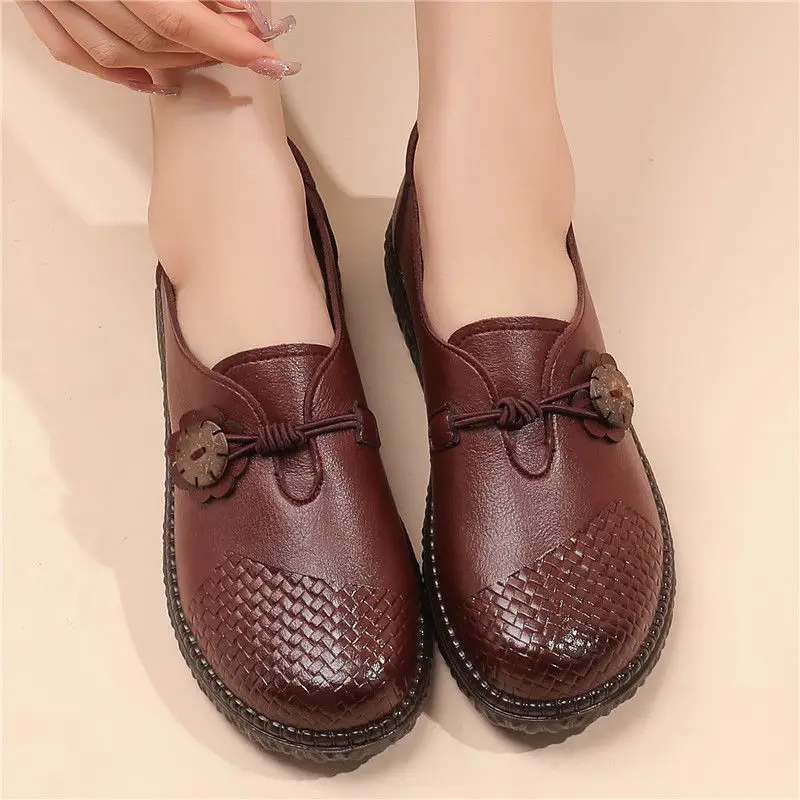 

Top Quality Genuine Leather Moccasins Women Spring Braided Flats Plus Size 41 Grandma Mom Cozy Loafers Soft Sole