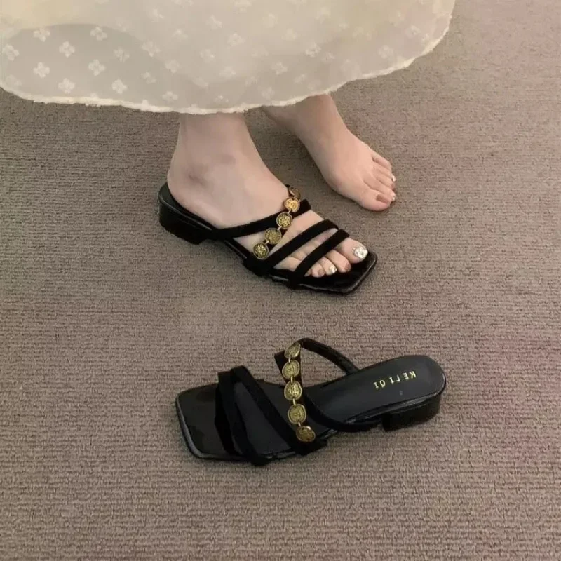 

Лето 2023, сказочные женские тапочки во французском стиле с квадратным носком и открытым носком на низком каблуке, уличная одежда, удобные сандалии на плоском каблуке