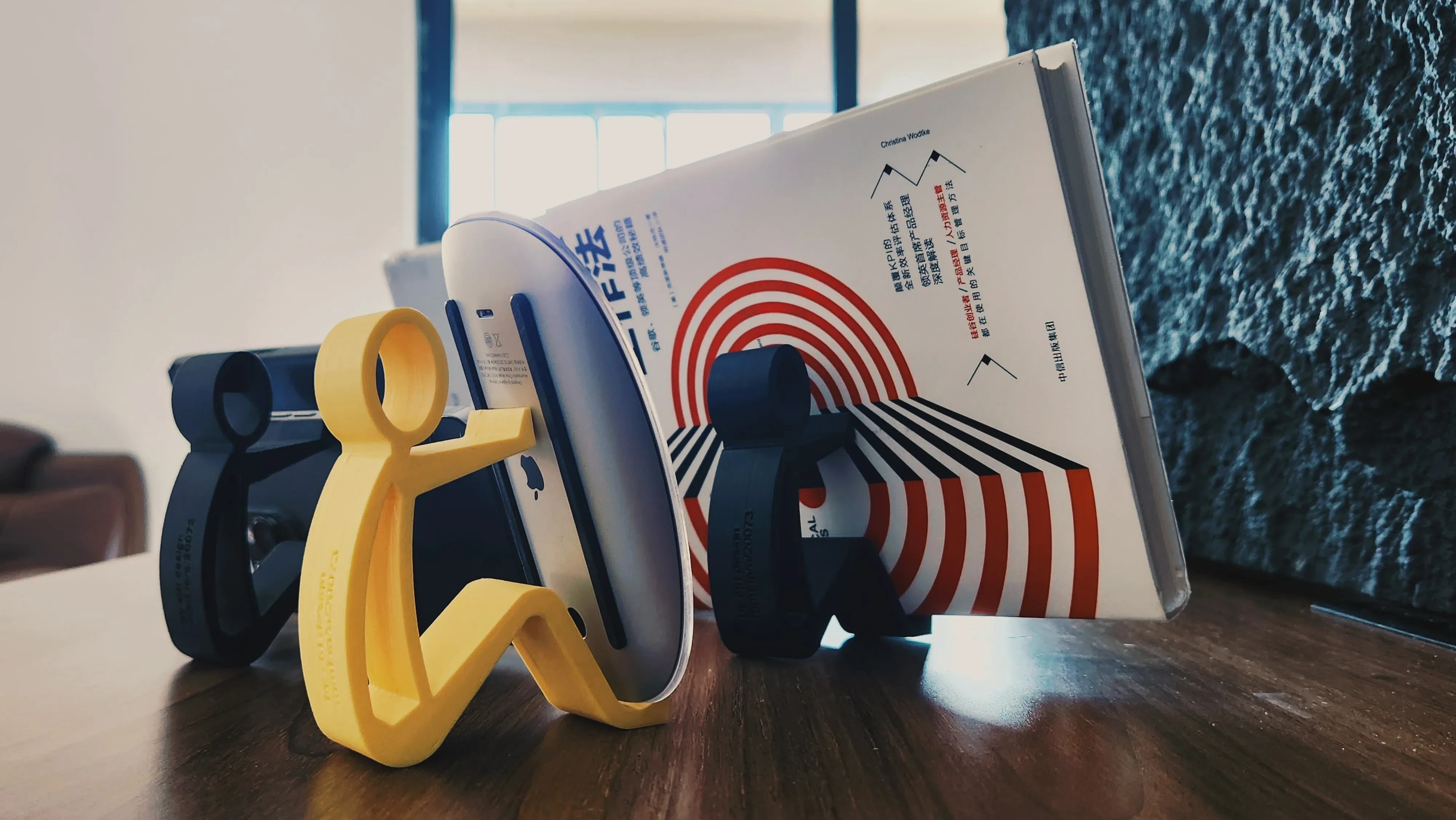 วงเล็บสร้างสรรค์การพิมพ์ 3 มิติ บุคลิกภาพเฉพาะไม่ชนวรรณกรรมและหนังสือแท็บเล็ตคอมพิวเตอร์ศิลปะ ขาตั้งเกมวงเล็บสวิตช์