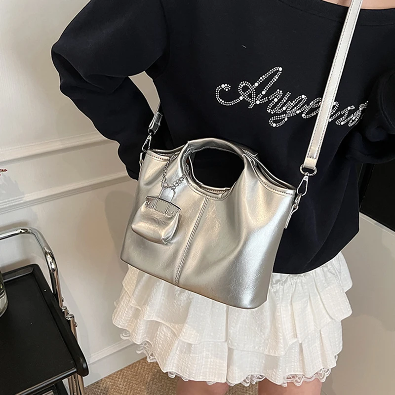 حقيبة يد راقية ذات سعة كبيرة، متعددة الاستخدامات، حقيبة كتف بتصميم سلة خضروات بسيطة للنساء