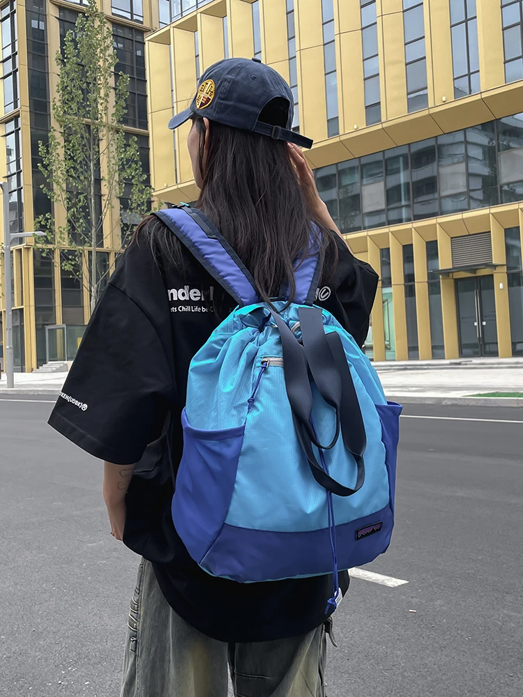 

Contrasting color backpack multifunctional large-capacity tote bag waterproof laptop bag for sports students