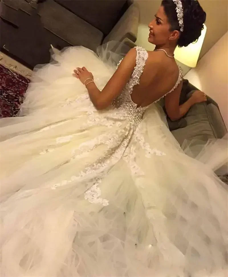 Customized  Spaghetti Straps Lace Wedding Dresses with Detachable Train  Robe De Mariage Backless Bridal Gowns with Beads