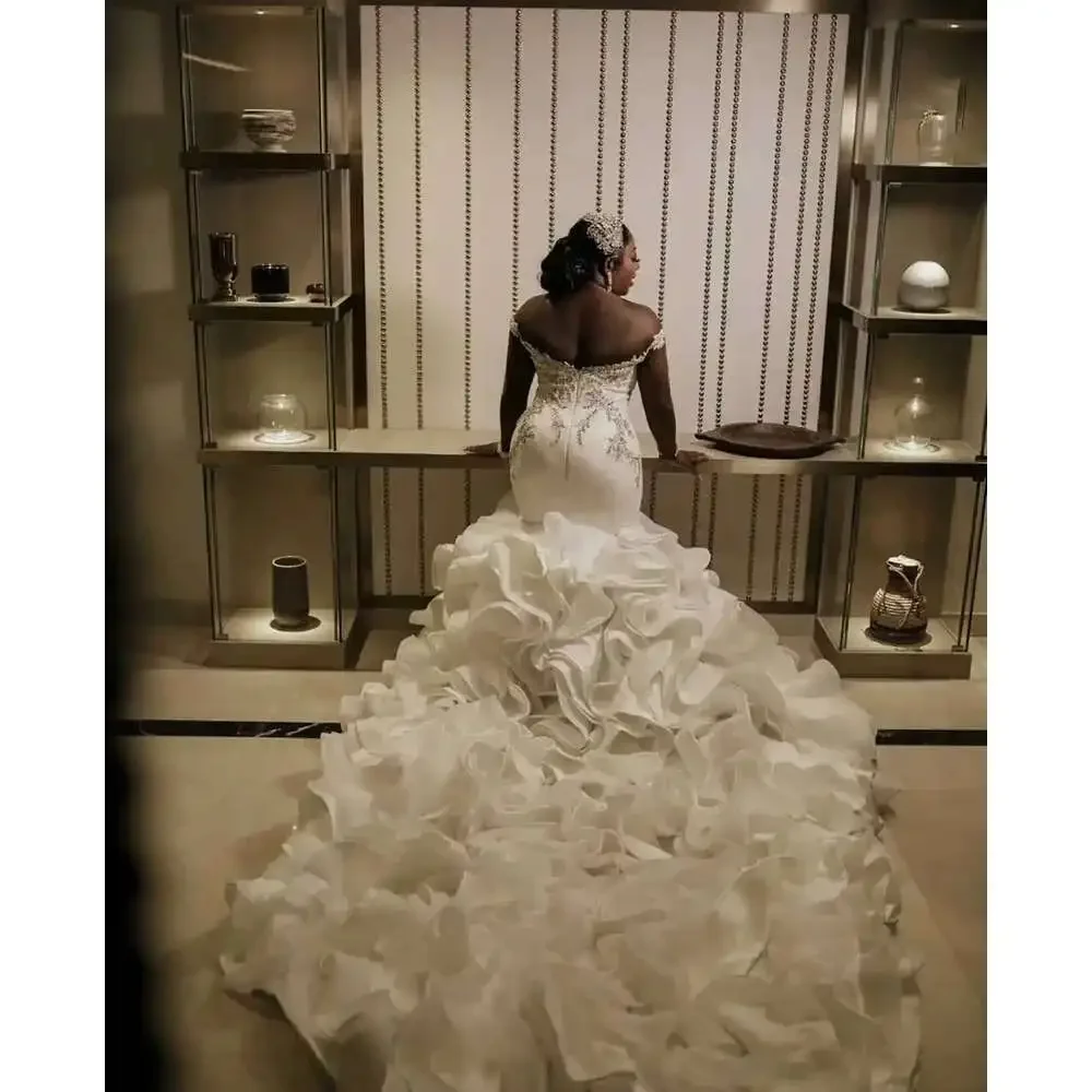 Customized Off the Shoulder Sparkly Beads Sequins Plus Size Wedding Dress Vestidos De Novia African Cascading Ruffle Bridal Gown