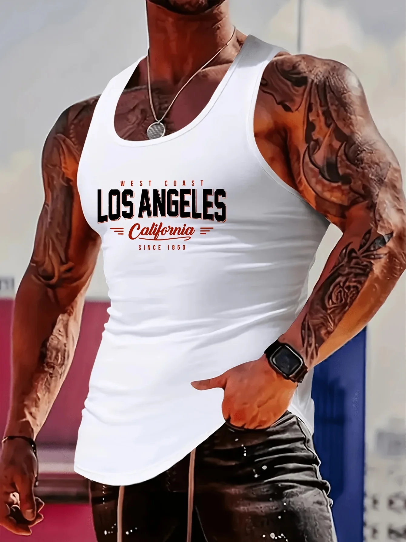 

Модный тренд: эффектный принт с изображением мускулистого брута из Лос-Анджелеса, Калифорния.