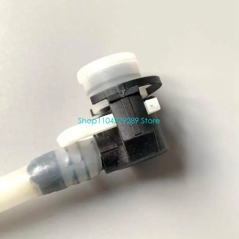 D8KE COMBUSTIBLE Línea retorno Material ABS Aumento eficiencia combustible Ajuste adecuado para W638
