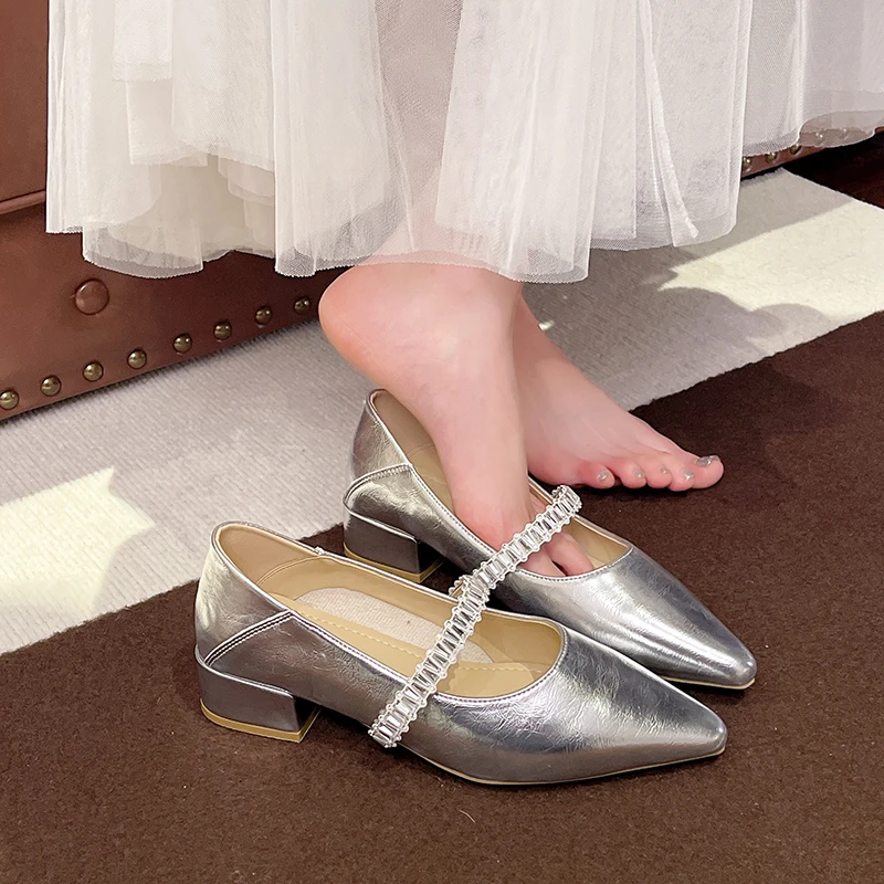 

Туфли с острым носком, женские удобные и элегантные оксфорды, женская обувь с кристаллами, летняя кожаная обувь на каблуке со стразами, новое платье Mar