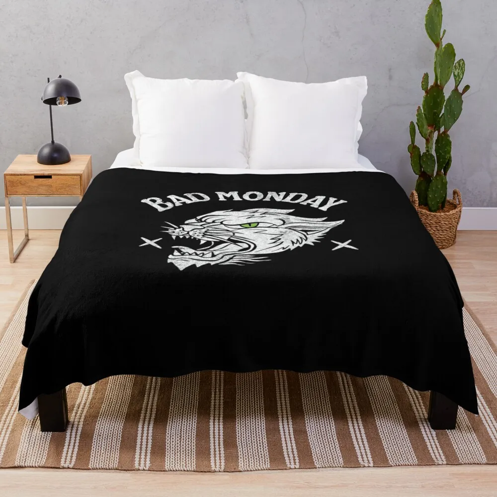 Bad Mood Monday Roaring Jaguar Throw Blanket Moving Bed linens Blankets