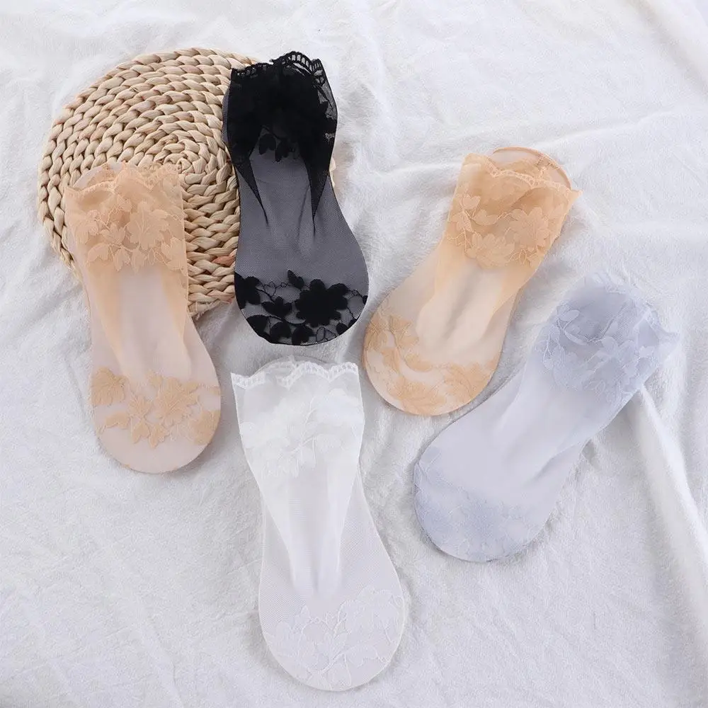 Thin Breathable Cotton Spring and summer Women Lace Shallow mouth Boat socks Mesh hosiery Leaves socks