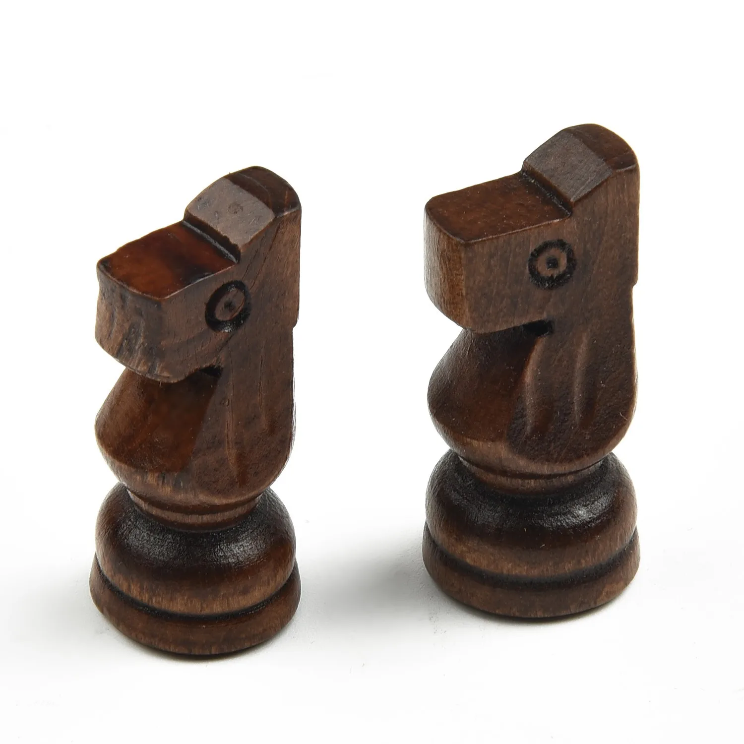 32pcs Wooden Chess Set with Hand Crafted Appearance and Balanced Weight for Reliable Performance During Gameplay