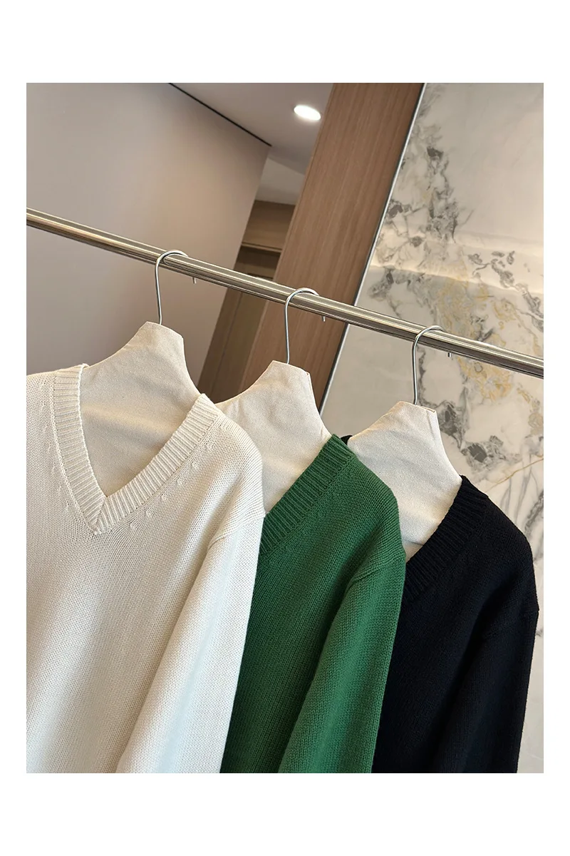 Design Wool Cashmere Women Sweater V-neck Causal Loose Warm Thick Knitted Lady Sweater Top 2024 Winter Niche New