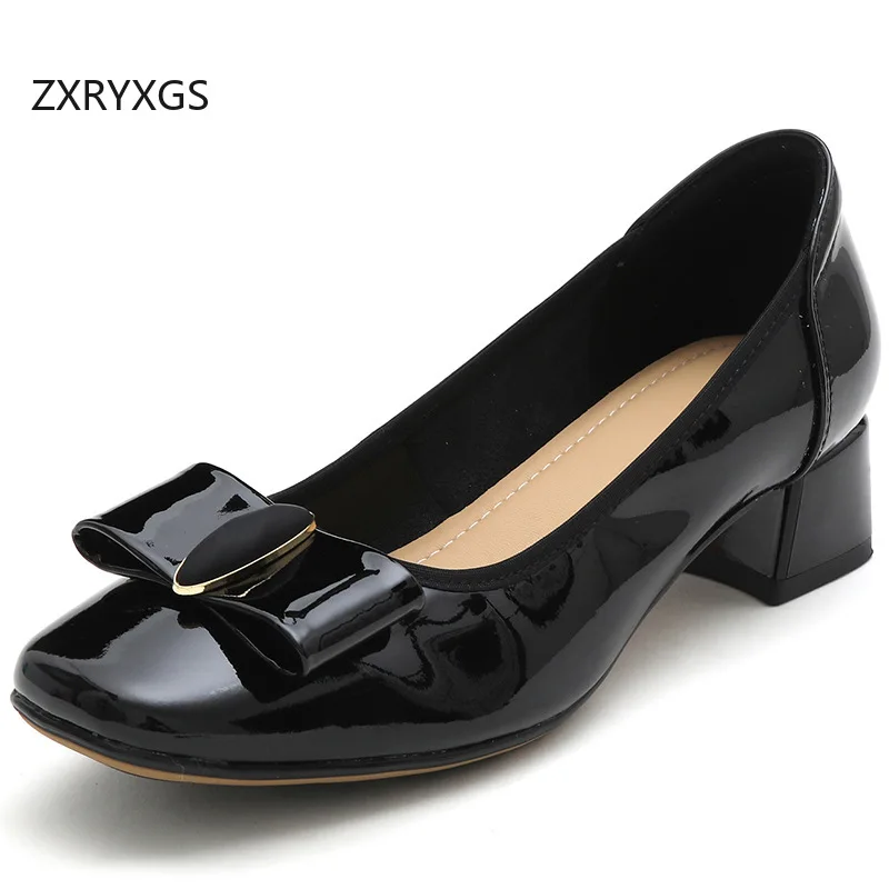 

ZXRYXGS 2025 New Fashion Cowhide Patent Leather Bow Women's Fashion Shoes Thick Mid Heels Office Work Banquet Shoes Plus Size