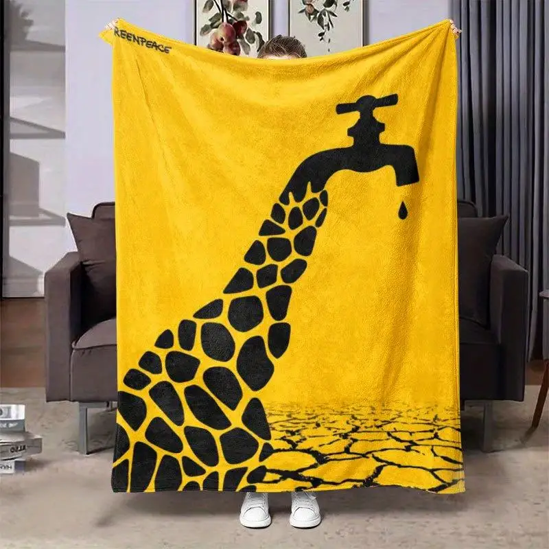 Black and yellow spotted giraffe Flannel printed blanket suitable for all seasons suitable for living room office sofa travel