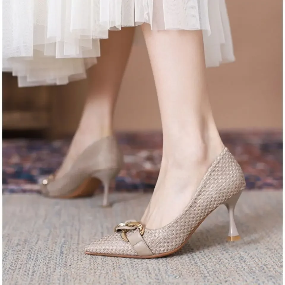 French High Heels Women's 2024 Spring and Autumn New Metal Chain Small Versatile Shallow Mouth Thin Heel Pointed Single Shoes
