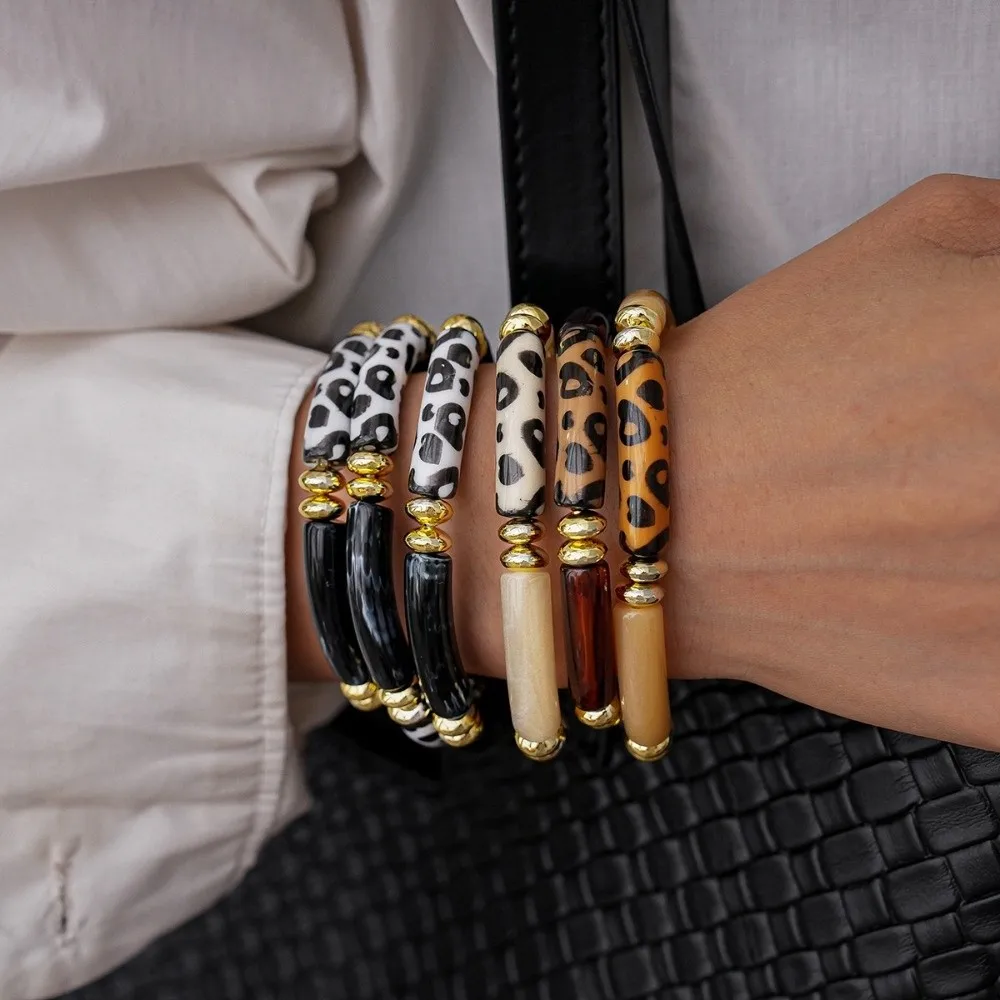 아크릴 레오파드 팔찌 레오파드 프린트 손목밴드 보헤미안 아크릴 팔찌 핸드 링 신축성 있는 곡선형 튜브 뱅글 소녀용
