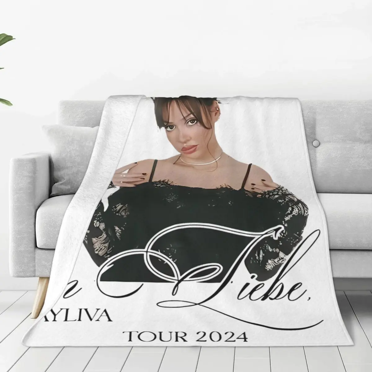 

Ayliva Liebe Tour 2024 Plush Blanket Boy Girl Flannel Throw Blanket For Couch Bed Soft Customized Quality Bedspread Gift