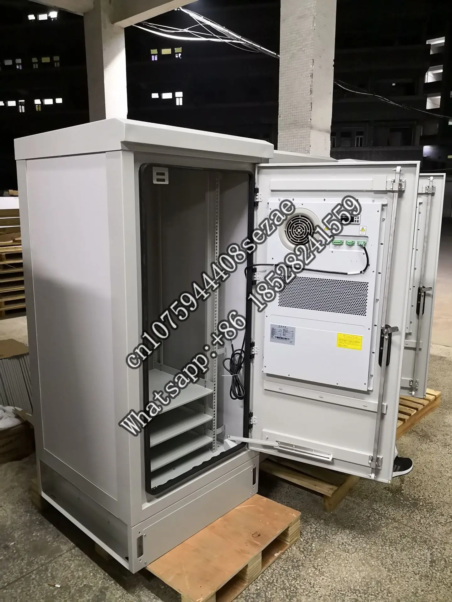 IP65 SMPS BTS Outdoor Thermo Resistance Cabinet with Air Conditioner