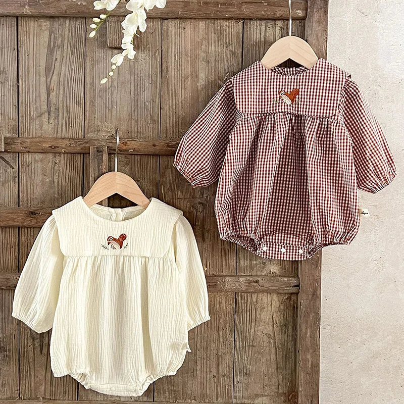 

2024 New Spring Baby Girls Clothing Newborn Baby Girls Bodysuits Long Sleeved Cotton Plaid Embroidery Infant Baby Girls Jumpsuit