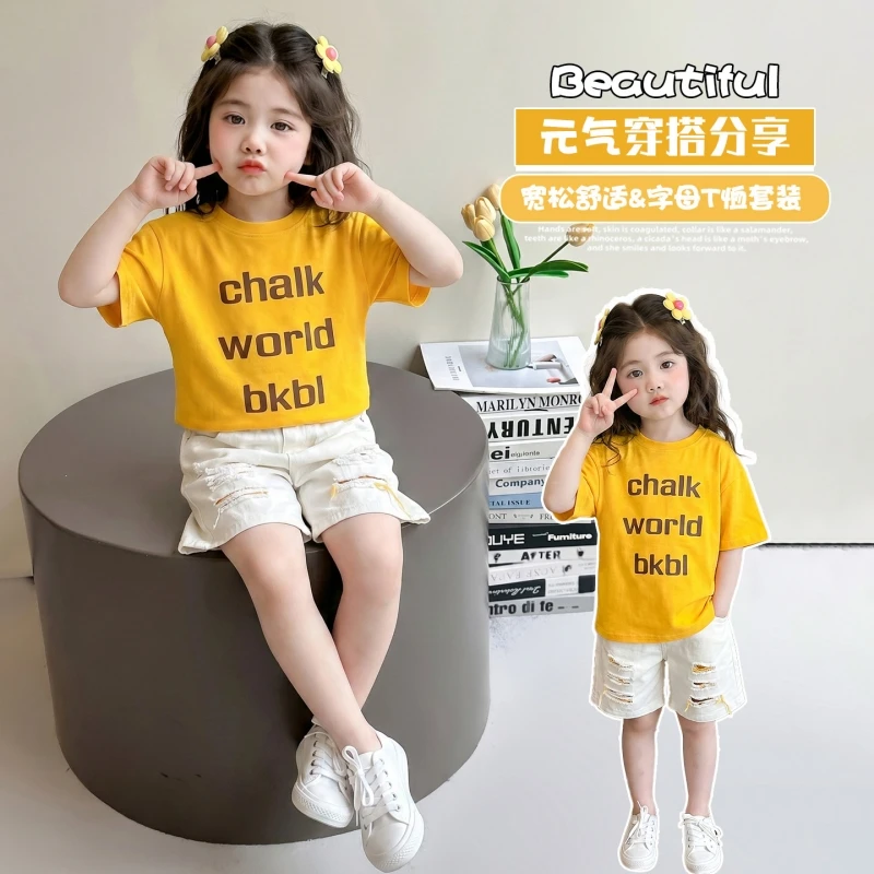 

Girls' Summer 2-Piece Set Letter Print Tee + Color-Block Ripped Denim Shorts Kids Casual Streetwear Outfit 6-16Y