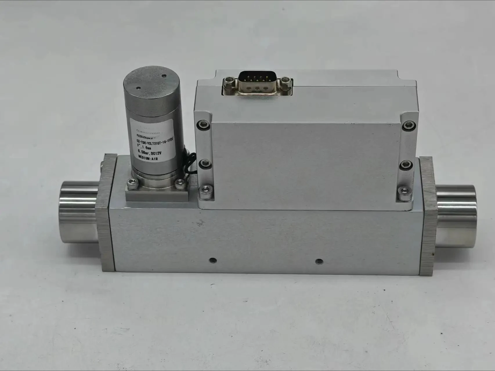 وحدة تحكم التدفق الصديقة للاستخدام في الجودة، وحدة تحكم التدفق خفيفة الوزن