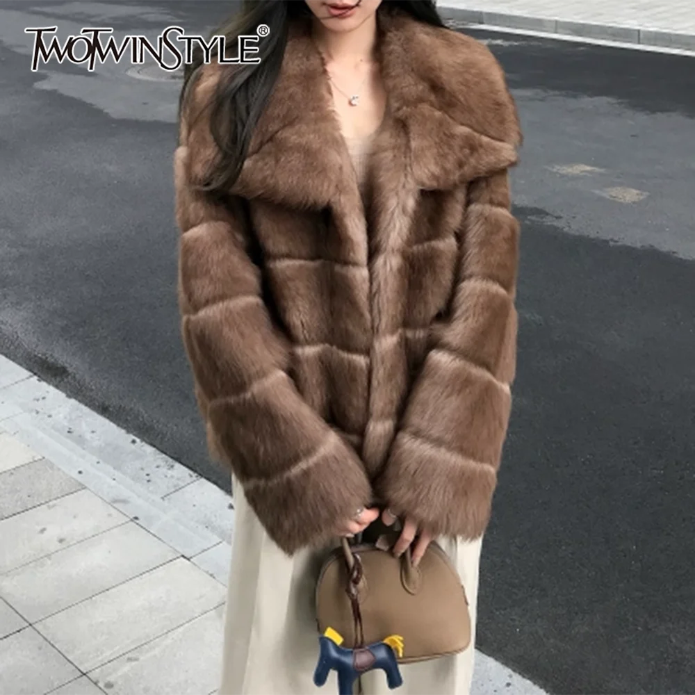 

TWOTWINSTYLE Solid Spliced Fur Intellectual Jacket Female Lapel Long Sleeve Loose Casual Lazy Women's Jackets Autumn Fashion New