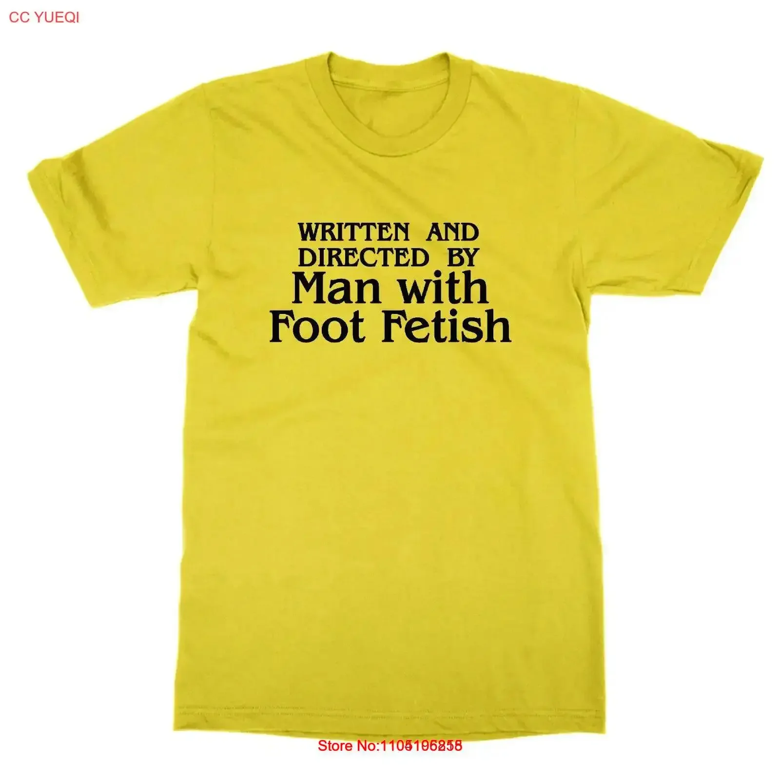 تي شيرت للجنسين من تأليف وإخراج رجل مع صنم القدم كوينتين تارانتينو ملابس كلاسيكية مغسولة قليلاً #1