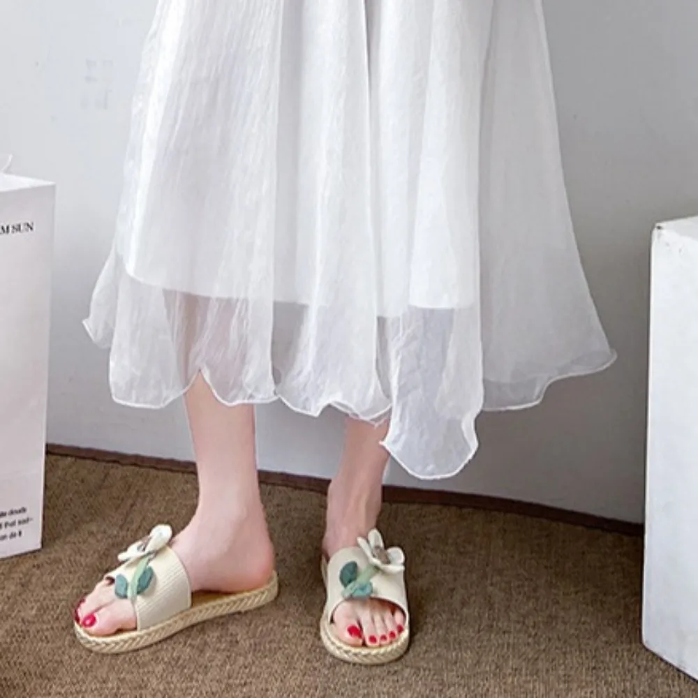 

Корейские тапочки с цветочным узором в стиле Ins, праздничные нескользящие приморские сандалии, обувь с цветочным принтом, пляжные тапочки для отпуска, весна-лето