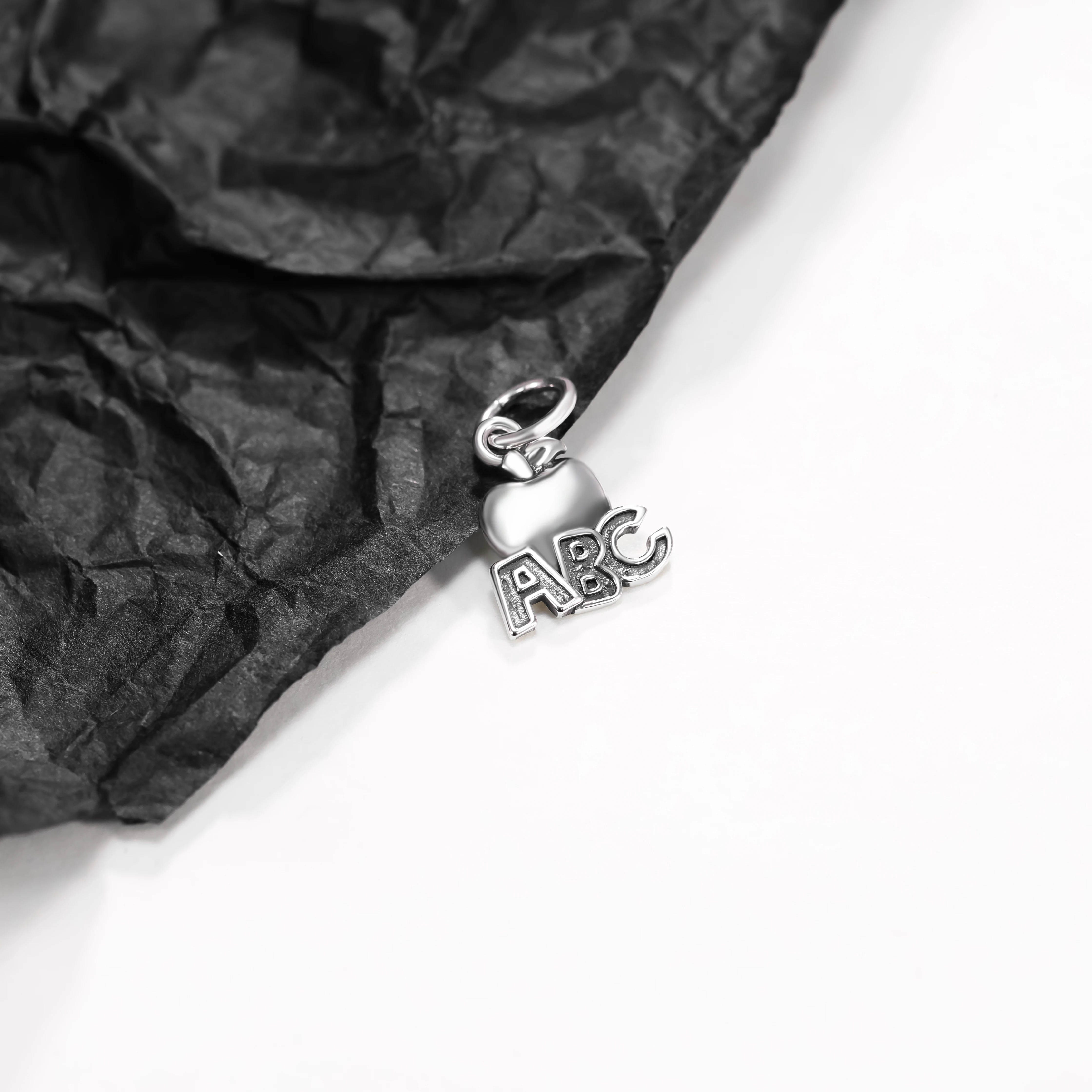 

DJ117 genuine 925 sterling silver fashionable and exquisite keychain accessory "ABC" Apple pendant