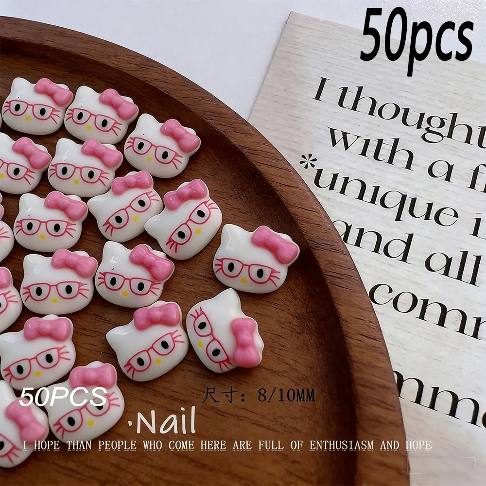 50 Pezzi Decorazioni per Unghie 3D Hello Kitty con Charm in Vetro, Mini Gattini Cartoon, Accessori Kawaii in Resina per Nail Art Fai-da-Te