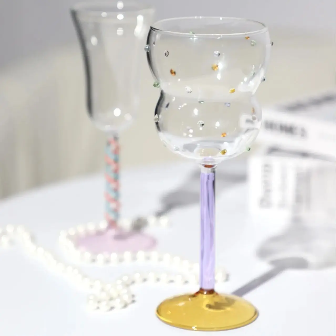 Creative High Borosilicate Glass Transparent Contract Purple Yellow Stem Fruit Wine Glass Cup with Polka Dot Decor 1 Piece